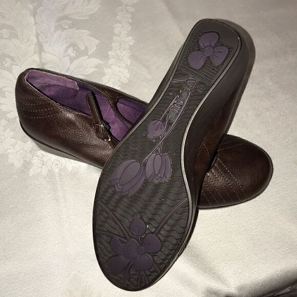 Vionic Amelia Mary Jane Leather Wedge Heels 8.5M - Picture 8 of 8